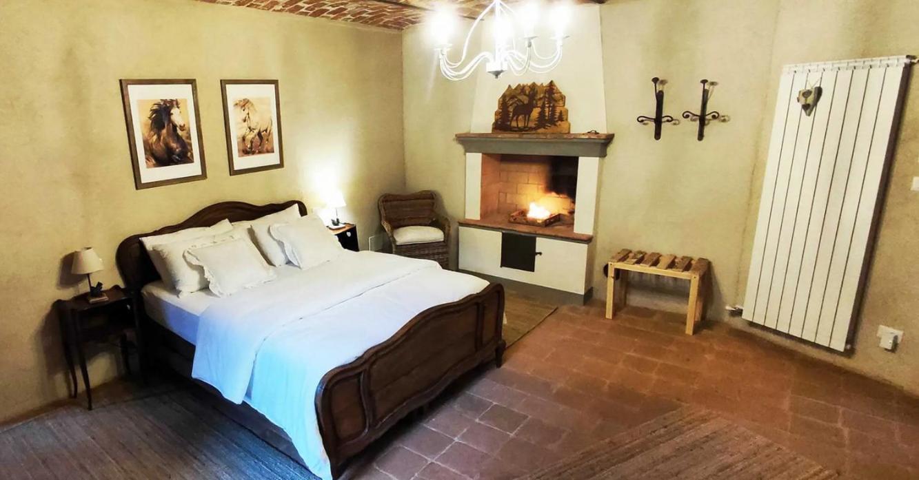 Bed and Breakfast La Casa In Collina Cinzano Екстер'єр фото